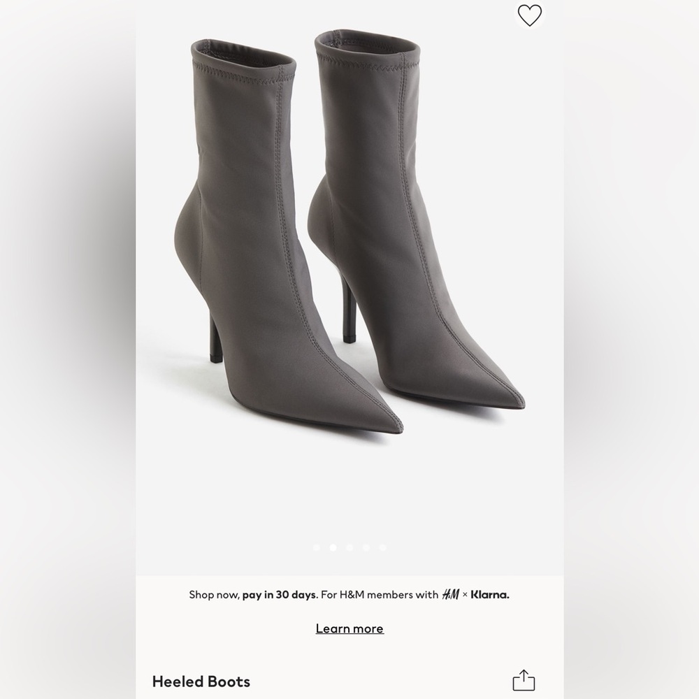 Knife boots H&M sold out rare, NEW- size 4 sock boots , pointed toe blcg